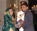  receive Padma Vibhushan in Rashtrapati Bhavan, New Delhi on 7th April 2010 (8).jpg